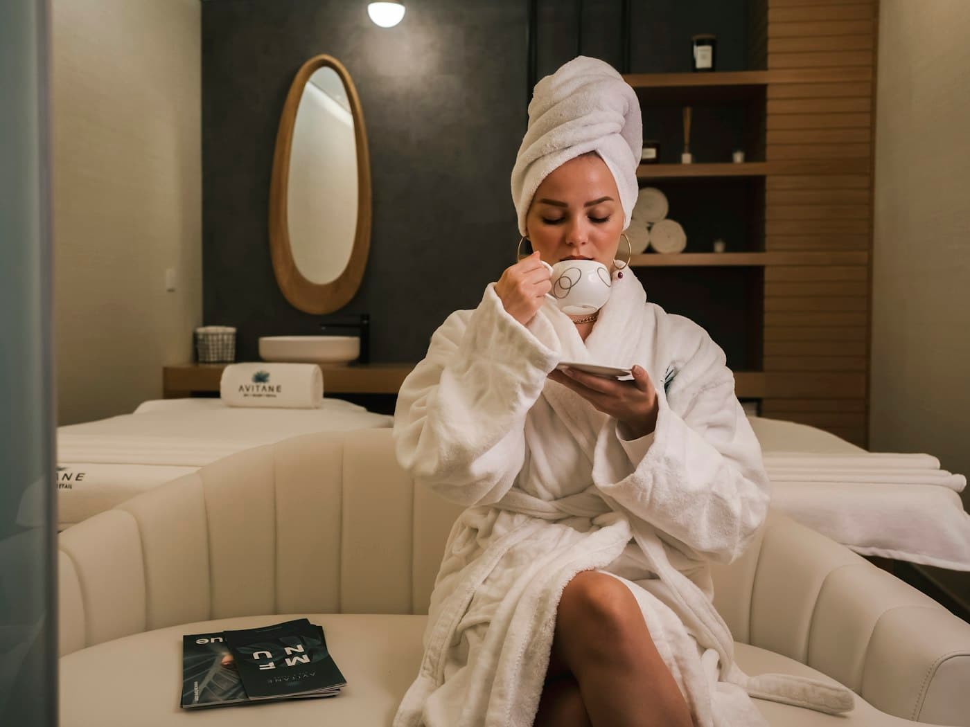 Med spa and aesthetics front desk, answered. 24/7.